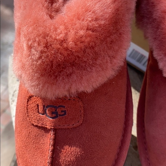 UGG - Picture 7 of 13